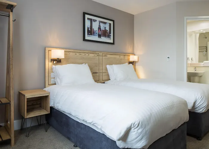 The Raven'S Cliff Lodge By Marston'S Inns