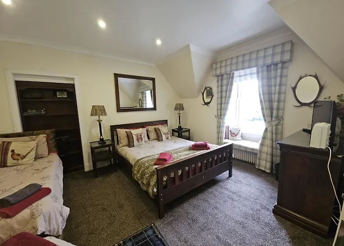 The West Highland Way Hotel And Campground Rooms And Pitches